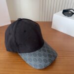 Luxury designer fashionable retro worn baseball cap leopard print two-color jacquard adjustable hat suitable for both men and women