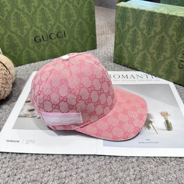 Luxury designer striped two tone baseball cap for men and women, fashionable outdoor travel sun hat