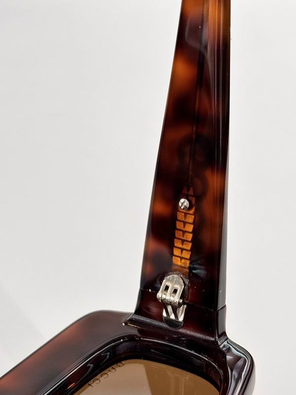 Vintage Rectangle Shades – Fashion Statement Frame