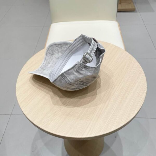 Designer washed denim baseball cap with adjustable soft retro sun hat for men and women