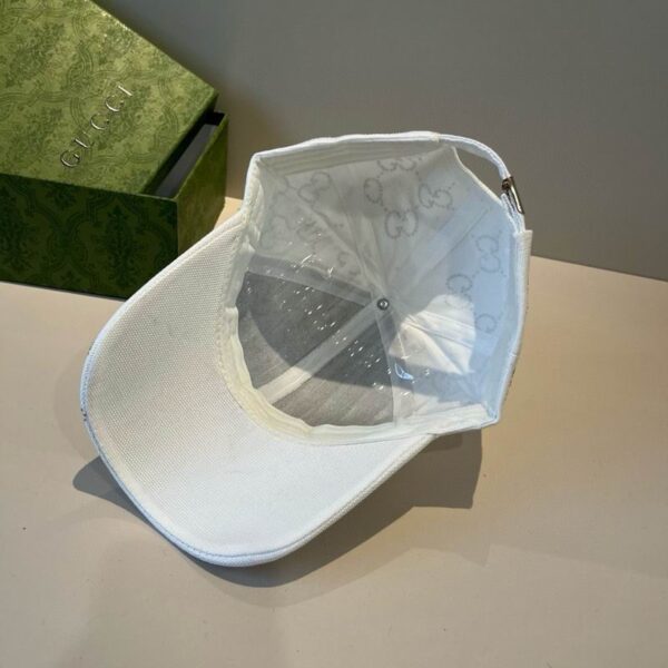 Designer baseball cap with luxurious rhinestone decorative letters for both men and women, adjustable high-end hat