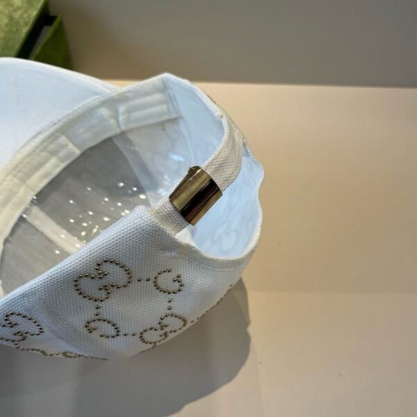 Designer baseball cap with luxurious rhinestone decorative letters for both men and women, adjustable high-end hat