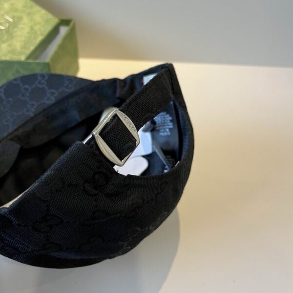 Designer fashion street print logo baseball cap with graffiti decoration unisex letter jacquard adjustable design