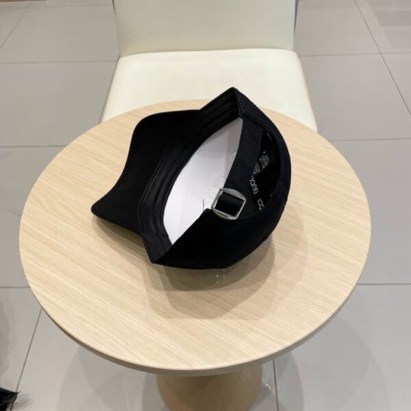 Designer retro washed denim baseball cap embroidered with letters, men's and women's adjustable fashion hat