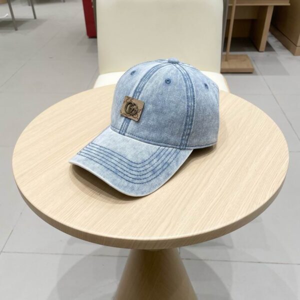 Designer washed denim baseball cap with adjustable soft retro sun hat for men and women