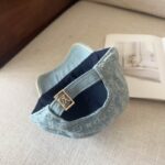 Designer retro denim hat suitable for both men and women, adjustable texture letter premium baseball cap