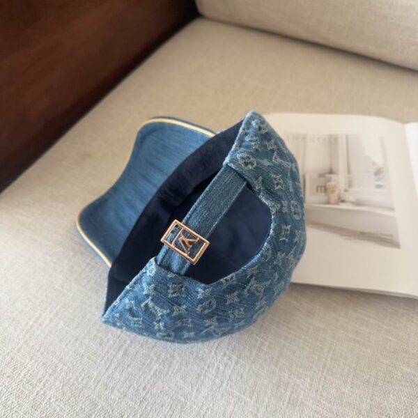 Designer retro denim hat suitable for both men and women, adjustable texture letter premium baseball cap