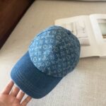 Designer retro denim hat suitable for both men and women, adjustable texture letter premium baseball cap