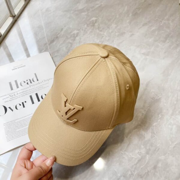 Luxury designer fashionable letter baseball cap with adjustable unisex sports sun protection cap