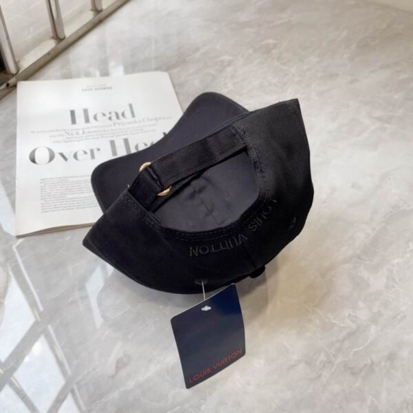 Luxury designer fashionable letter baseball cap with adjustable unisex sports sun protection cap