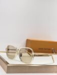 Louis Vuitton LV Elegant Oversized Square Sunglasses