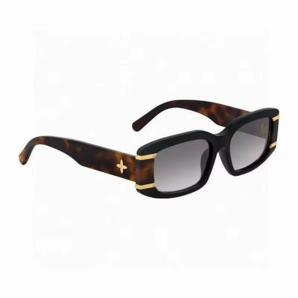 Luxury Retro Rectangle Sunglasses with Gold Accent Temples