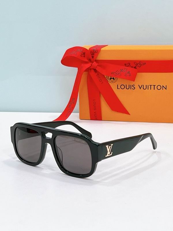 Louis Vuitton Luxury Square Frame Fashion Sunglasse