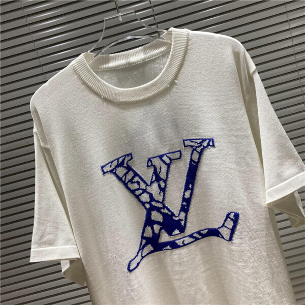 LV Luxury Monogram Style T-Shirt M-XXL – Streetwear Cotton Tee for Men & Women