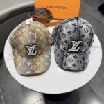 Luxury designer washed letter fashionable baseball cap, adjustable casual sports cap suitable for both men and women