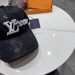 Luxury designer retro full page printed letter baseball cap suitable for both men and women, sun resistant casual hat