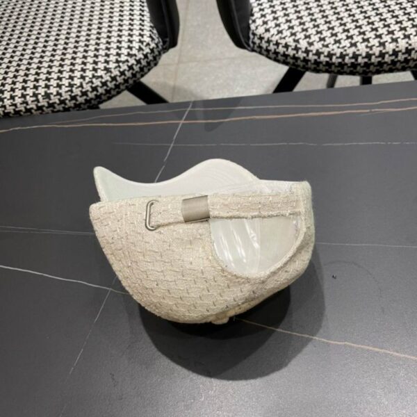 Luxury designer woven textured baseball cap, men's and women's adjustable embroidered fashionable duckbill cap