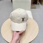 Luxury designer golf baseball cap with adjustable original classic lightweight cotton cap for men and women