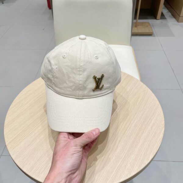 Luxury designer golf baseball cap with adjustable original classic lightweight cotton cap for men and women