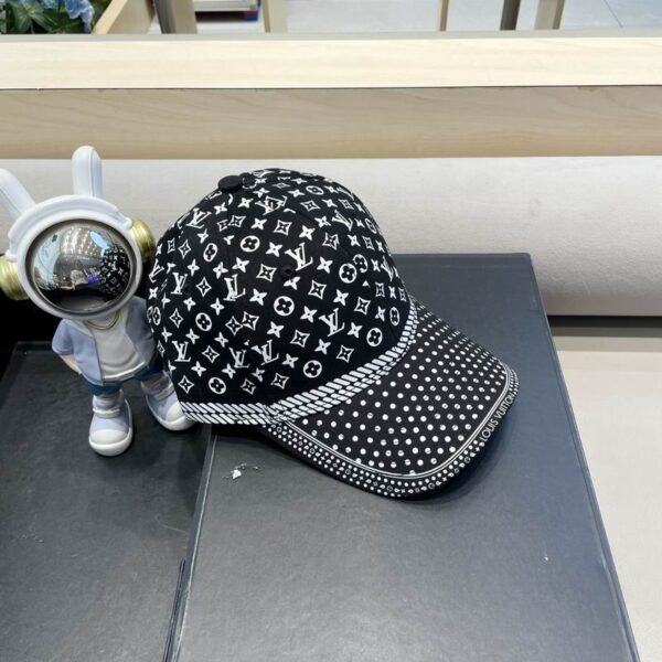 Luxury designer letter printed retro baseball cap, multifunctional and fashionable casual sports cap