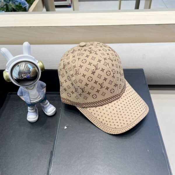 Luxury designer letter printed retro baseball cap, multifunctional and fashionable casual sports cap