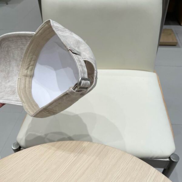 Luxury designer washed denim tattered baseball cap, unisex casual sports duckbill cap