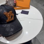 Luxury designer retro full page printed letter baseball cap suitable for both men and women, sun resistant casual hat