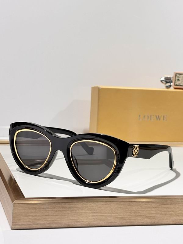 LOEWE Gold Trim Cat-Eye Sunglasses – Unisex Luxury UV Protection