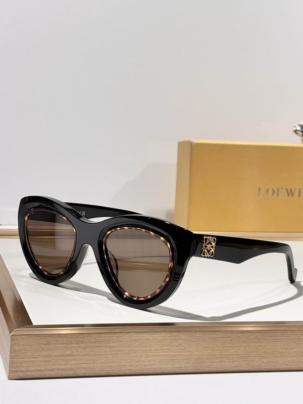 LOEWE Gold Trim Cat-Eye Sunglasses – Unisex Luxury UV Protection
