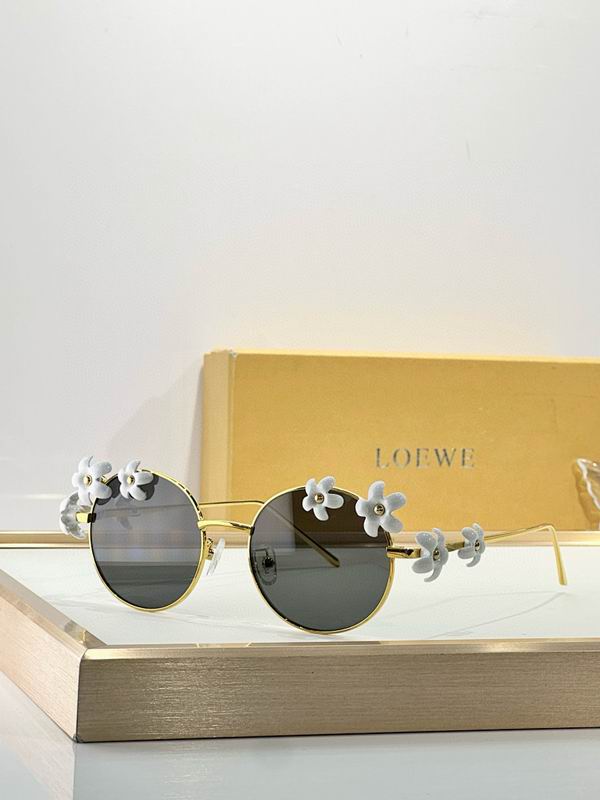 LOEWE Floral Round Sunglasses
