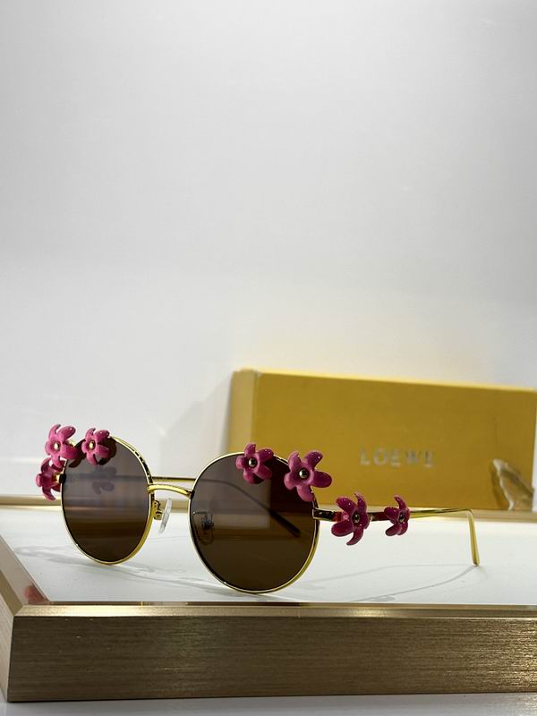 LOEWE Floral Round Sunglasses