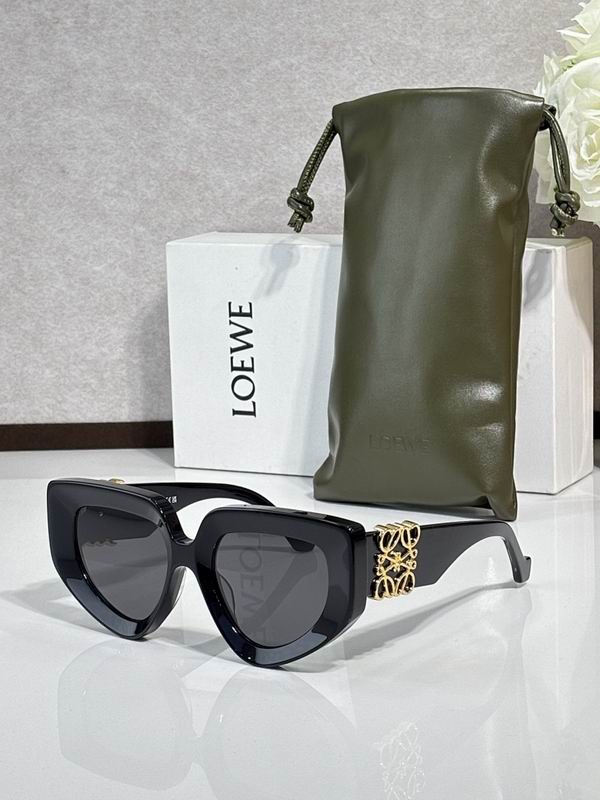 LOEWE Chunky Cat-Eye Anagram Sunglasses