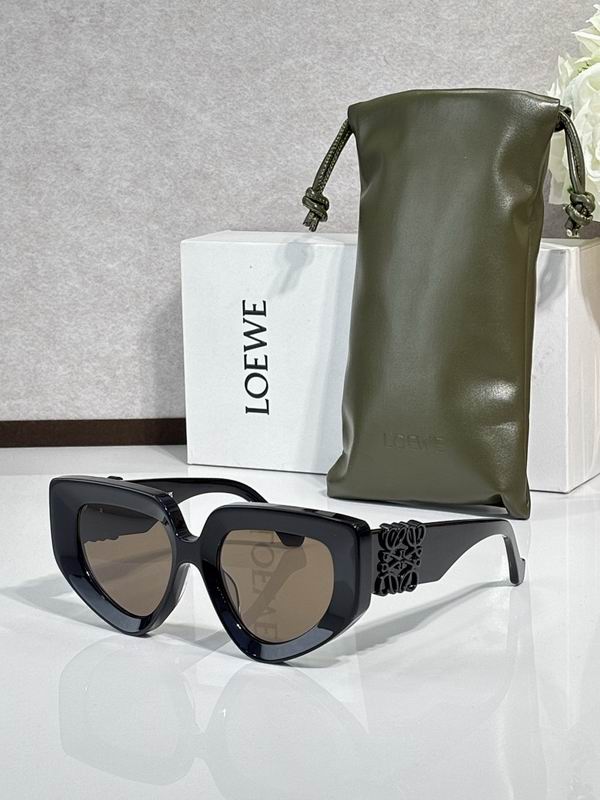 LOEWE Chunky Cat-Eye Anagram Sunglasses