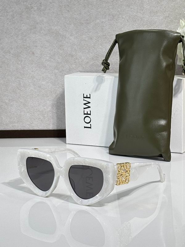 LOEWE Chunky Cat-Eye Anagram Sunglasses