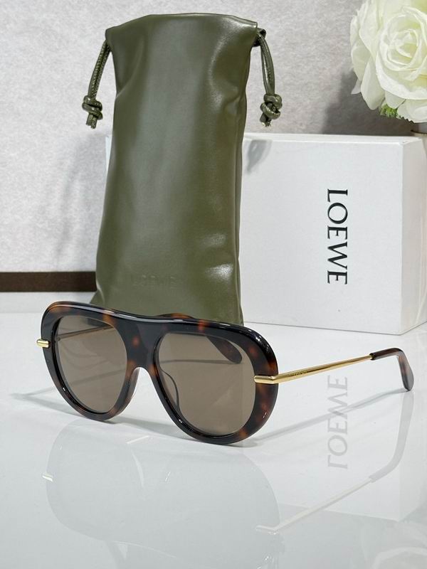 LOEWE Thick Acetate Aviator Sunglasses – Premium Frame with UV Protection