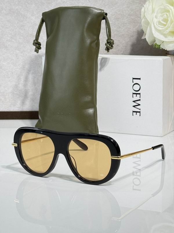 LOEWE Thick Acetate Aviator Sunglasses – Premium Frame with UV Protection