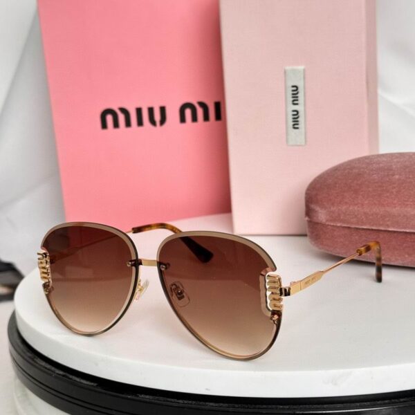 Miu Miu Elegant Rimless Sunglasses – Premium Oval Frame UV Protection