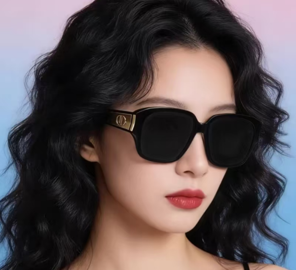 DIOR Signature Cat-Eye Sunglasses  Timeless Elegance Meets Modern Luxury