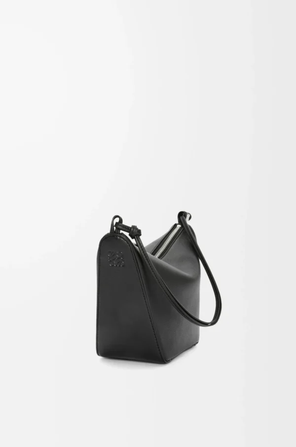 Mini Hammock hobo in classic calfskin Black