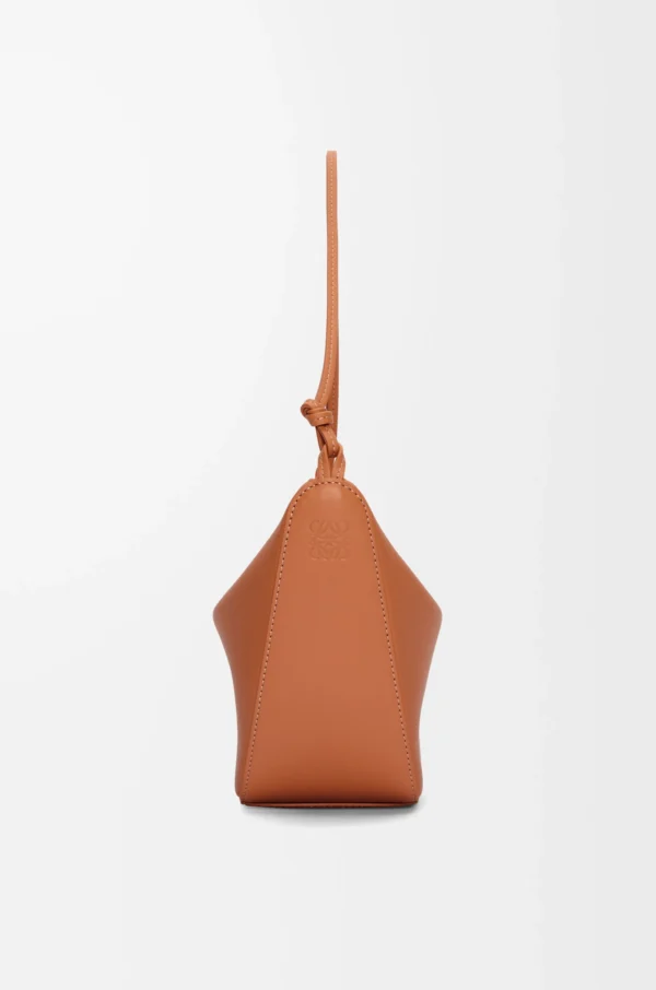 Mini Hammock hobo in classic calfskin Tan
