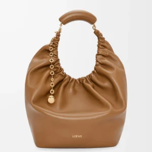Medium Squeeze bag in mellow nappa lambskin Oak