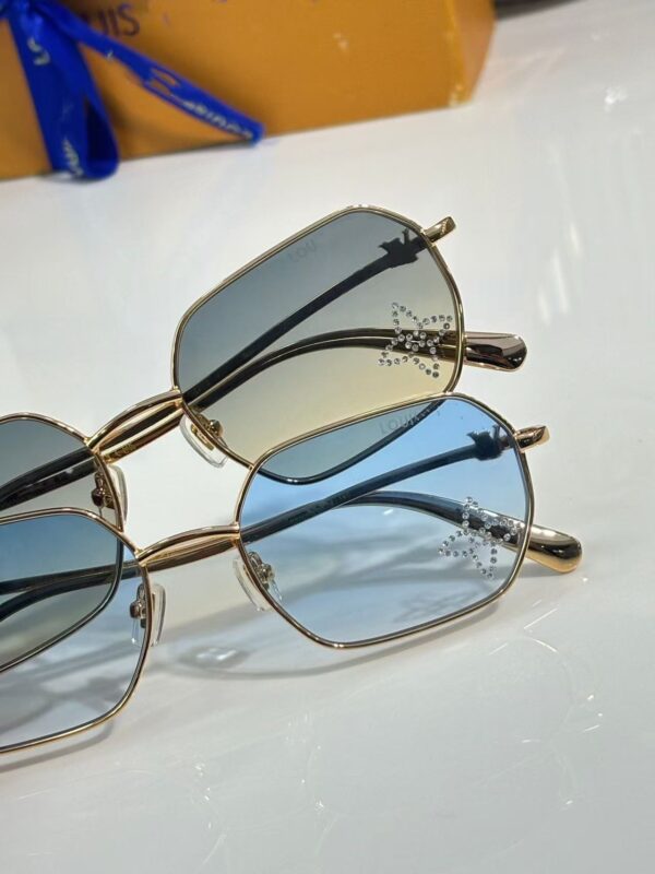 Luxury Retro Square Metal Sunglasses