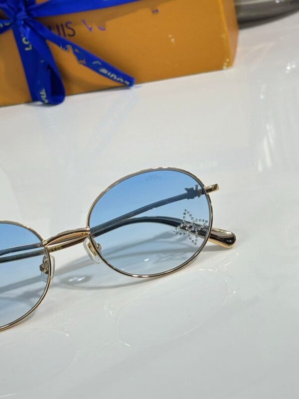 Vintage Round Metal Sunglasses – Gradient Lens Fashion Eyewear