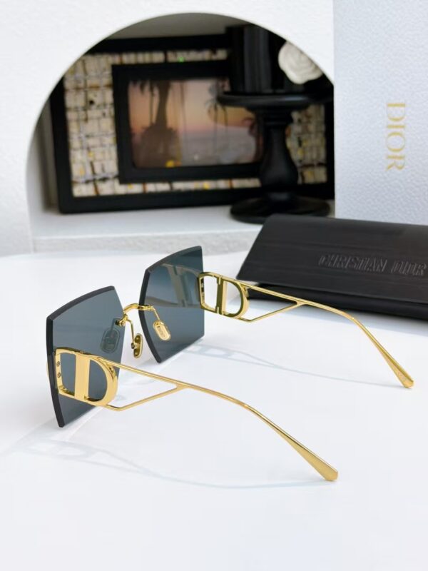 Dior CD Oversized Rimless Square Sunglasses