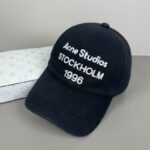 Luxury designer fashionable embroidered baseball cap for both men and women, multifunctional outdoor adjustable dad hat