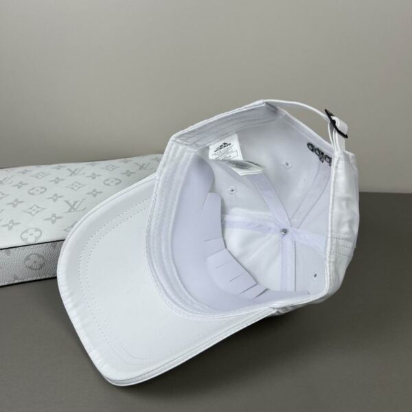 Luxury designer three striped embroidered baseball cap, unisex adjustable casual classic sports cap