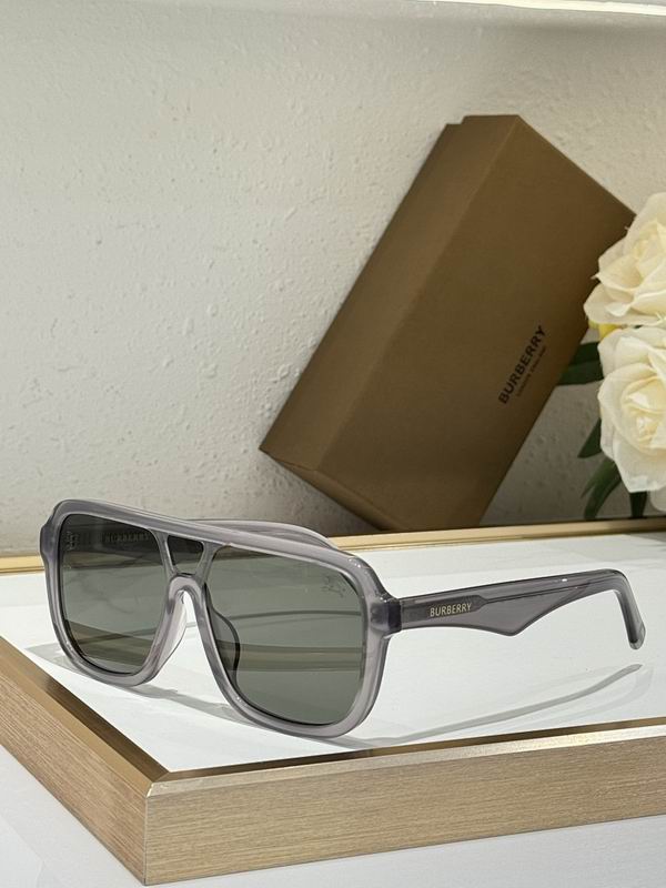 Burberry Retro 70s Oversized Pilot Eyewear – Premium Acetate Frame for Luxury Style