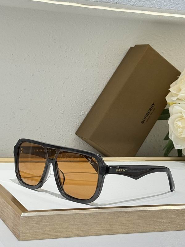 Burberry Retro 70s Oversized Pilot Eyewear – Premium Acetate Frame for Luxury Style