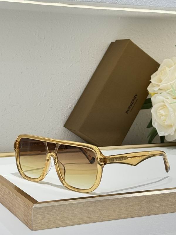 Burberry Retro 70s Oversized Pilot Eyewear – Premium Acetate Frame for Luxury Style