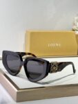 LOEWE Oversized Retro Cat-Eye Eyewear – Premium Acetate Frame with Gold Anagram
